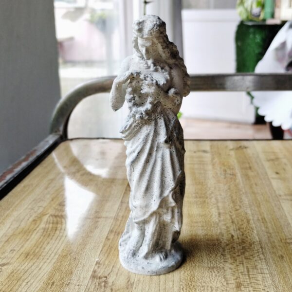 Estatua Tiempo De Primavera Figura 15cm Pintada Símil Mármol - Image 3