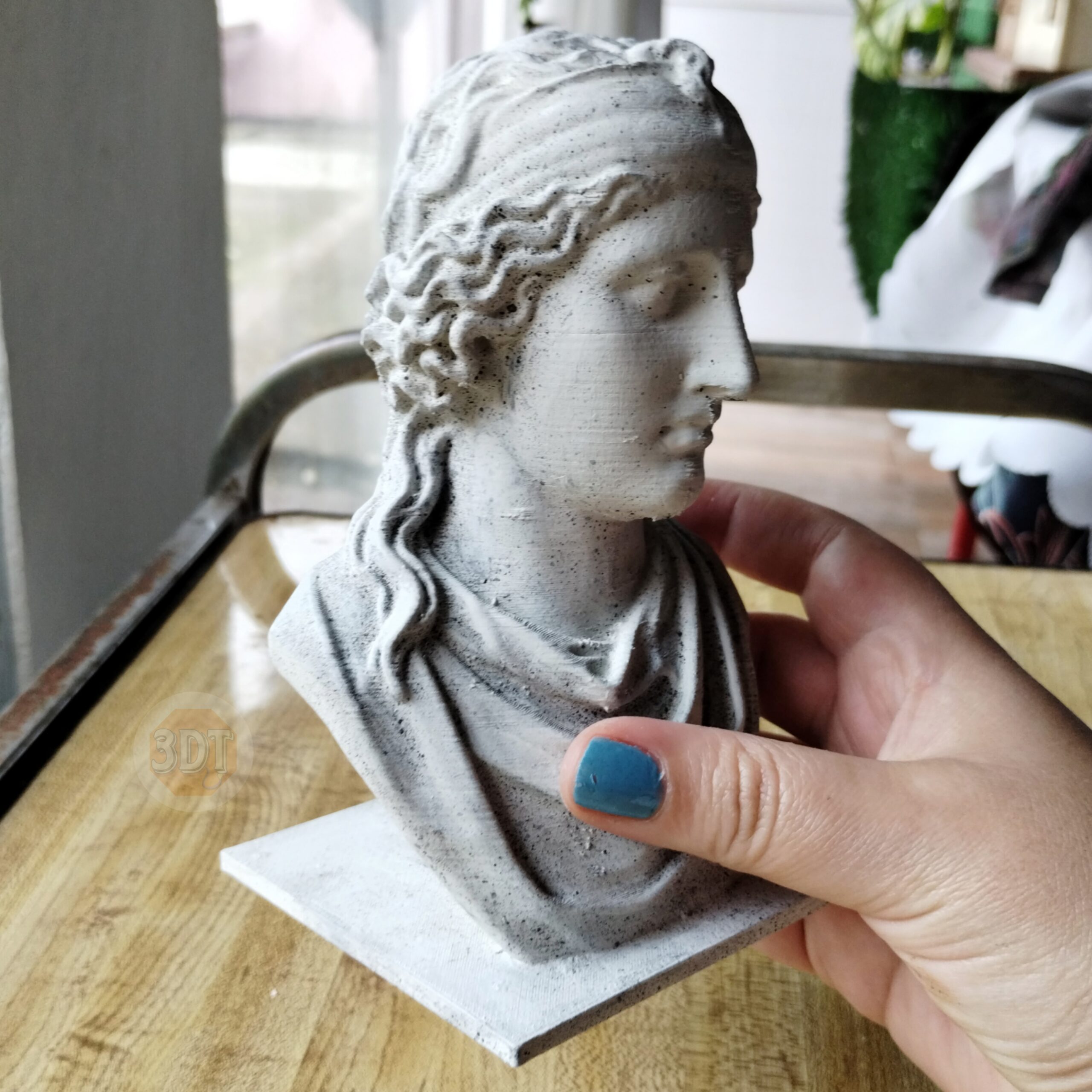 Escultura Busto De Afrodita 15cm Pintada Símil Mármol 3d - Image 3